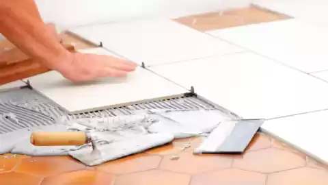 آموزش چسباندن سرامیک روی موزاییک با چسب و ملات {مزایا و معایب}