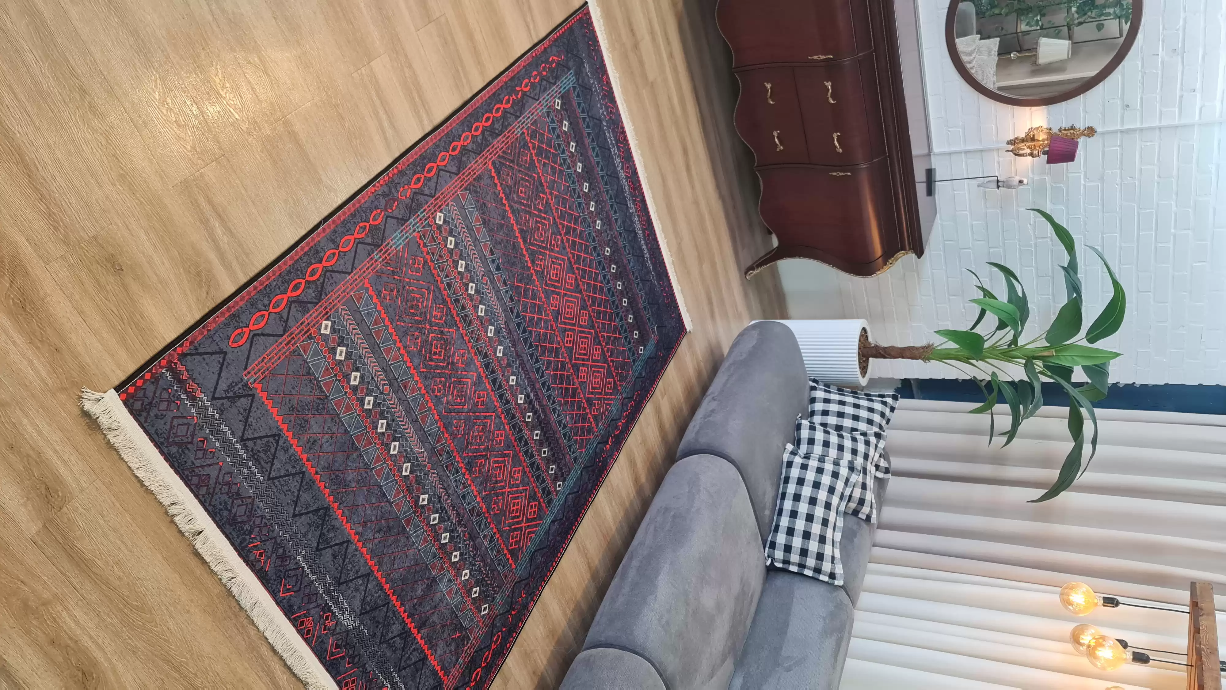 کارخانه تولید فرشینه حسن نیا